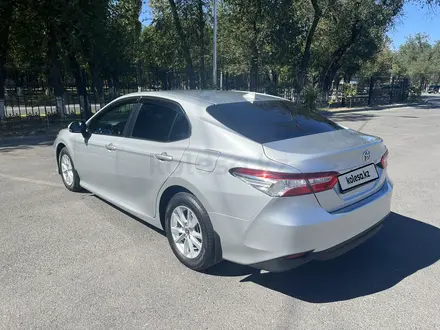 Toyota Camry 2018 года за 12 000 000 тг. в Тараз – фото 11