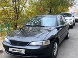 Opel Vectra 1997 года за 1 400 000 тг. в Урджар – фото 2