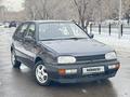 Volkswagen Golf 1994 года за 2 200 000 тг. в Алматы