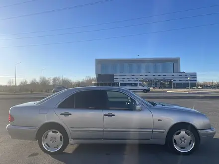 Mercedes-Benz E 240 1998 годаүшін2 700 000 тг. в Павлодар