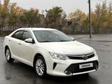 Toyota Camry 2015 года за 10 500 000 тг. в Павлодар