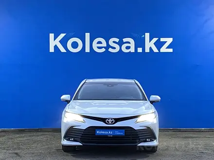 Toyota Camry 2021 года за 20 531 875 тг. в Алматы – фото 2