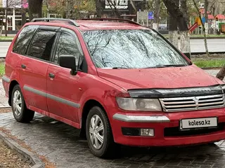 Mitsubishi Space Wagon, 2000