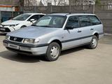 Volkswagen Passat 1994 годаүшін2 400 000 тг. в Павлодар – фото 3