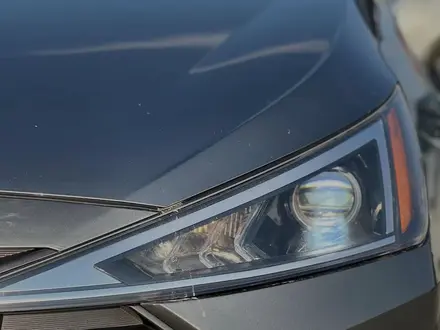 Hyundai Elantra 2018 года за 7 500 000 тг. в Актау – фото 4