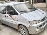 Hyundai Starex 2002 годаfor1 500 000 тг. в Шымкент – фото 3