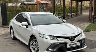 Toyota Camry 2019 года за 14 200 000 тг. в Алматы