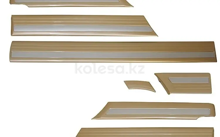 Молдинги на двери комплект на Тойоту ланд крузер 100 за 45 000 тг. в Алматы