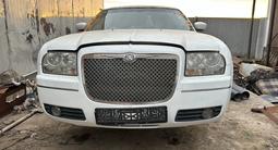 Chrysler 300C 2005 годаүшін2 999 999 тг. в Атырау – фото 2