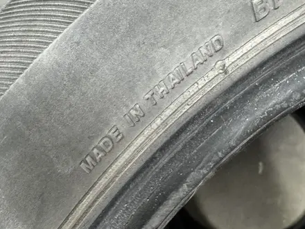 ШИНЫ Б/У 215/55/17 ОРИГИНАЛ Bridgestone за 90 000 тг. в Астана – фото 5