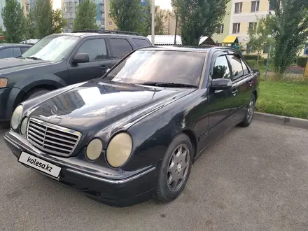 Mercedes-Benz E 240 2000 года за 3 500 000 тг. в Алматы – фото 4