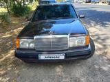 Mercedes-Benz E 230 1992 года за 1 400 000 тг. в Тараз – фото 2