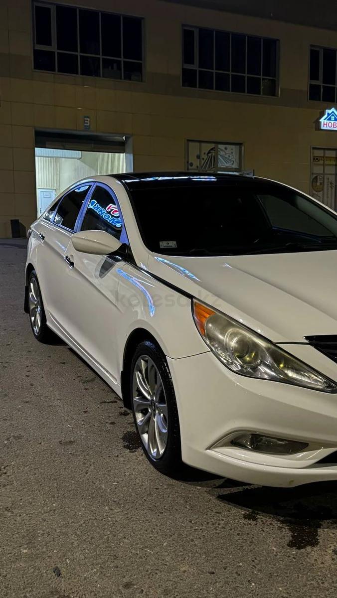 Hyundai Sonata 2012 г.