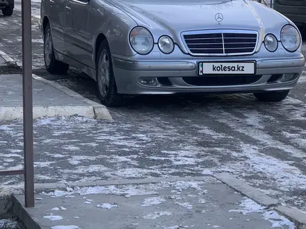 Mercedes-Benz E 320 2000 года за 5 600 000 тг. в Кызылорда – фото 2