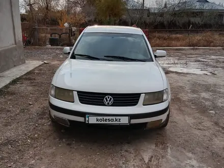 Volkswagen Passat 2000 года за 1 650 000 тг. в Шымкент