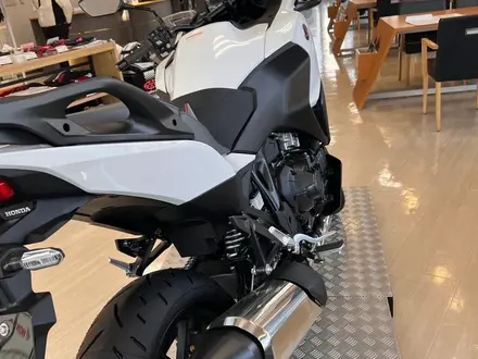 Honda  NT1100 DCT 2023 года за 9 000 000 тг. в Алматы – фото 11
