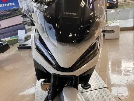 Honda  NT1100 DCT 2023 года за 9 000 000 тг. в Алматы – фото 8
