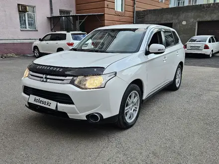 Mitsubishi Outlander 2014 года за 6 000 000 тг. в Караганда