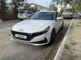 Hyundai Elantra 2023 года за 12 300 000 тг. в Атырау