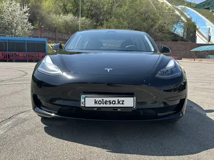 Tesla Model 3 2023 года за 17 000 000 тг. в Алматы – фото 3