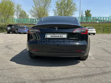 Tesla Model 3 2023 года за 17 000 000 тг. в Алматы – фото 5
