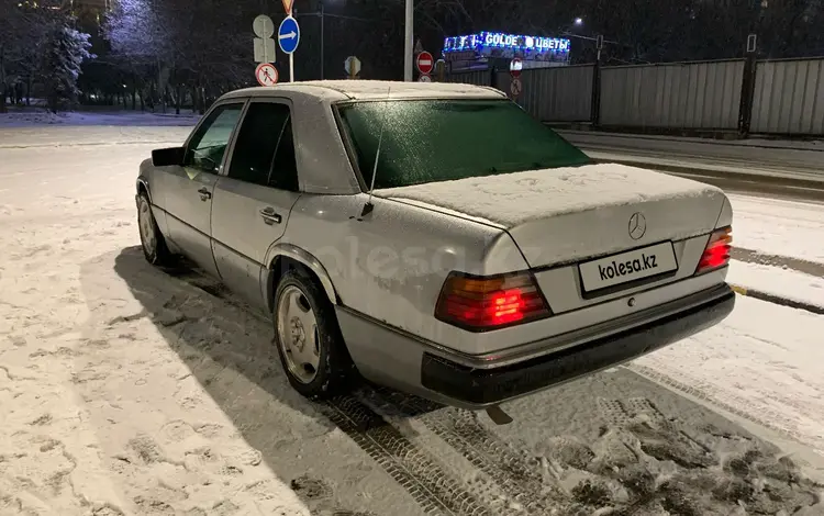 Mercedes-Benz E 230 1991 годаfor1 250 000 тг. в Алматы