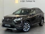 Toyota RAV4 Luxe 2020 года за 14 300 000 тг. в Астана