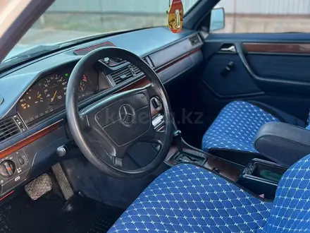 Mercedes-Benz E 230 1992 года за 1 500 000 тг. в Каскелен – фото 20