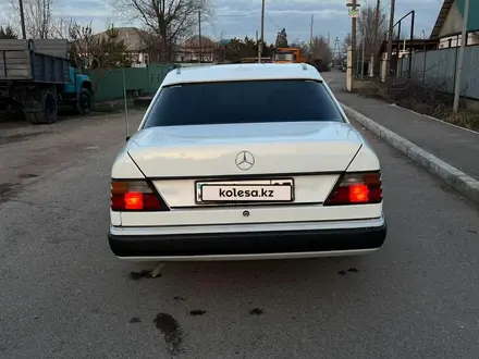 Mercedes-Benz E 230 1992 года за 1 500 000 тг. в Каскелен – фото 4