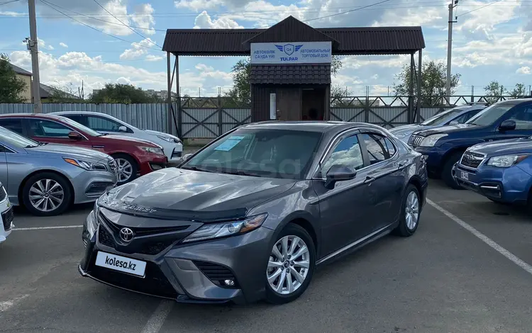 Toyota Camry 2021 года за 15 000 000 тг. в Уральск