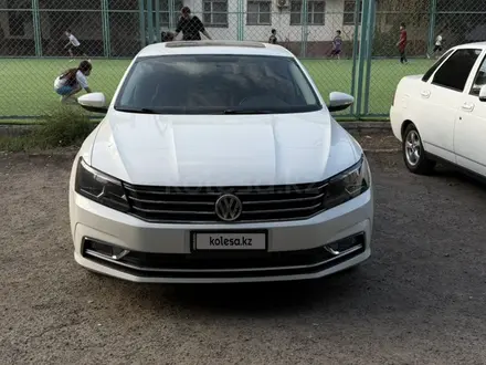 Volkswagen Passat 2016 года за 4 500 000 тг. в Атырау