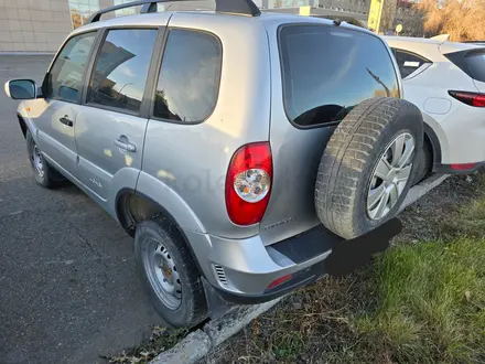 Chevrolet Niva 2010 года за 1 950 000 тг. в Усть-Каменогорск – фото 2