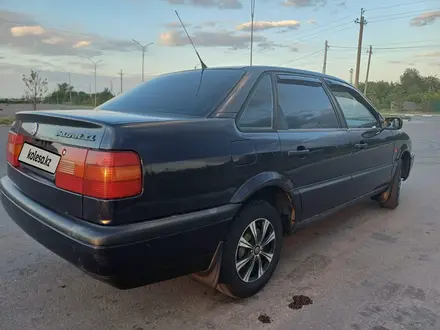 Volkswagen Passat 1994 года за 1 800 000 тг. в Аркалык – фото 11