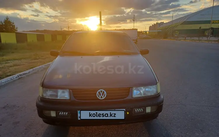 Volkswagen Passat 1994 годаfor1 800 000 тг. в Аркалык