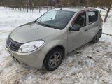 Renault Sandero 2013 года за 2 600 000 тг. в Щучинск – фото 2