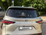 Toyota Sienna 2023 года за 27 500 000 тг. в Караганда – фото 2
