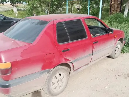 Volkswagen Vento 1992 года за 680 000 тг. в Семей – фото 3