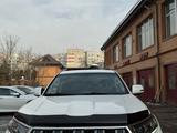 Toyota Land Cruiser Prado 2017 года за 28 500 000 тг. в Алматы – фото 2