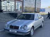 Mercedes-Benz E 230 1996 годаүшін2 500 000 тг. в Усть-Каменогорск – фото 3