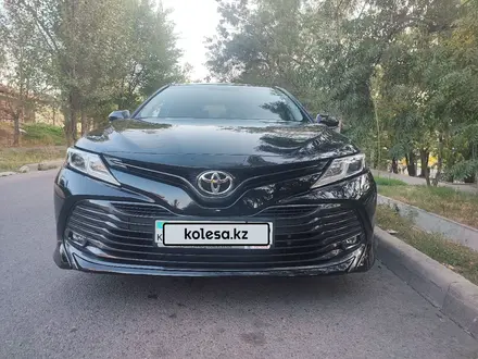 Toyota Camry 2019 года за 14 500 000 тг. в Алматы – фото 5