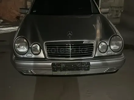 Mercedes-Benz E 230 1997 года за 2 900 000 тг. в Шымкент – фото 11