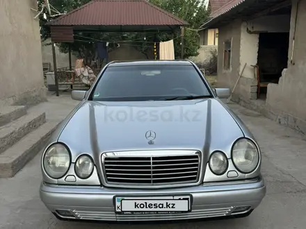 Mercedes-Benz E 230 1997 года за 2 900 000 тг. в Шымкент