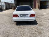 Mercedes-Benz E 230 1996 годаүшін2 500 000 тг. в Тараз – фото 4