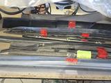 Молдинги дверей на Toyota Land Cruiser 105GX за 15 000 тг. в Караганда – фото 5