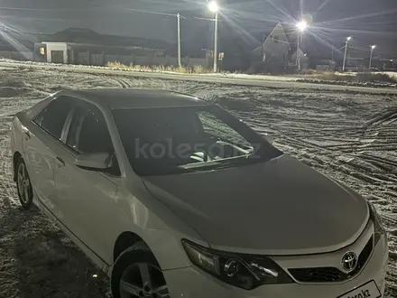 Toyota Camry 2012 года за 6 650 000 тг. в Атырау – фото 4