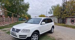 Volkswagen Touareg 2005 года за 4 000 000 тг. в Алматы