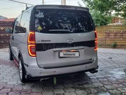 Hyundai Starex 2009 года за 9 100 000 тг. в Атырау – фото 8