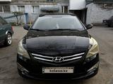 Hyundai Solaris 2014 года за 4 900 000 тг. в Петропавловск – фото 2