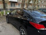 Hyundai Solaris 2014 года за 4 900 000 тг. в Петропавловск – фото 3