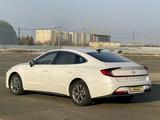 Hyundai Sonata 2020 годаfor11 200 000 тг. в Уральск – фото 3